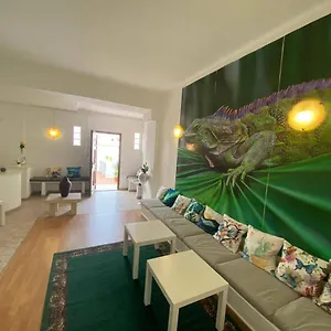 Guest house Iguana, Lagos